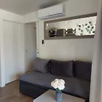 Camping Julija Mobile Lux *