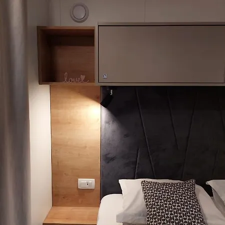 Kamp Julija Mobile Lux