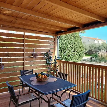 Julija Mobile Lux Kamp *