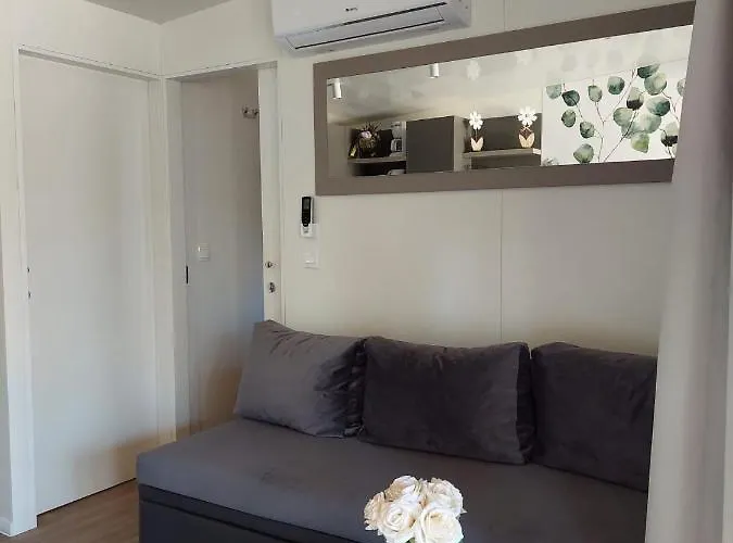 Camping Julija Mobile Lux *