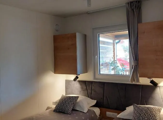 Camping Julija Mobile Lux